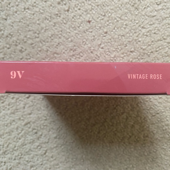 Morphe Vintage Rose Eyeshadow Pallet - Picture 14 of 14